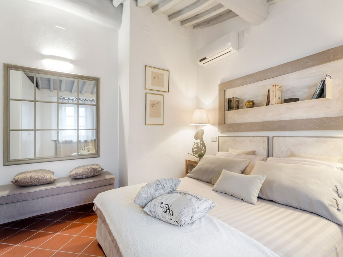Apartment Apartment in Lucca near Torre Guinigi