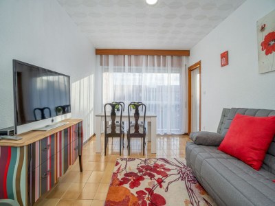 Apartment Apartment in Roses near Sandy Beach - Features photo 9