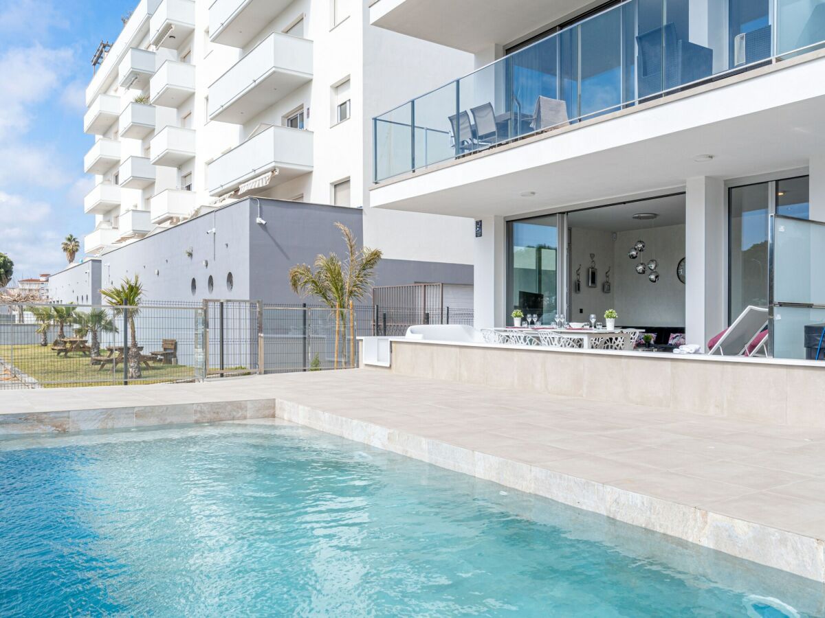 Apartment Apartment in Roses near the Beach & Pool