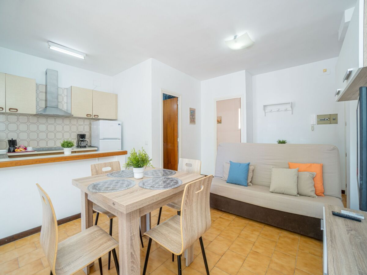 Apartment Apartment in Empuriabrava near Sandy Beach
