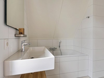 Holiday park Holiday Home in Medemblik with Private Jetty - Features photo 19