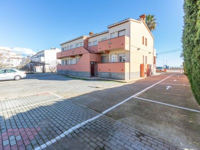 Apartment Apartment in Empuriabrava with Sea Views - Outdoor photo 2