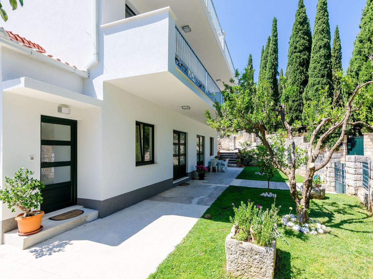 Apartment Apartments Garden - One-Bedroom Apartment with Terrace (2 Adults) - Outdoor photo 4