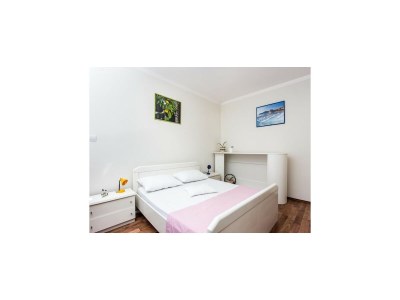 Apartment Apartments Ljubimir - One-Bedroom Apartment with Shared Terrace - Bambo - Features photo 15