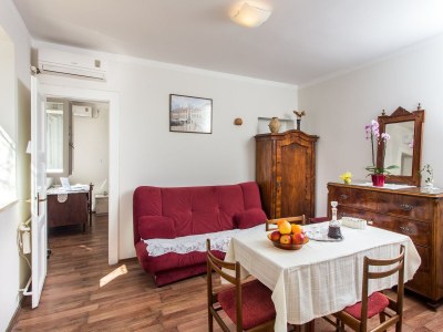 Apartment Apartments Ljubimir - One-Bedroom Apartment with Shared Terrace - Bambo - Features photo 16