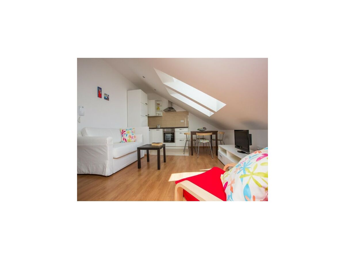 Apartment Apartments Nina - One-Bedroom Apartment (Orašac) - Features photo 4