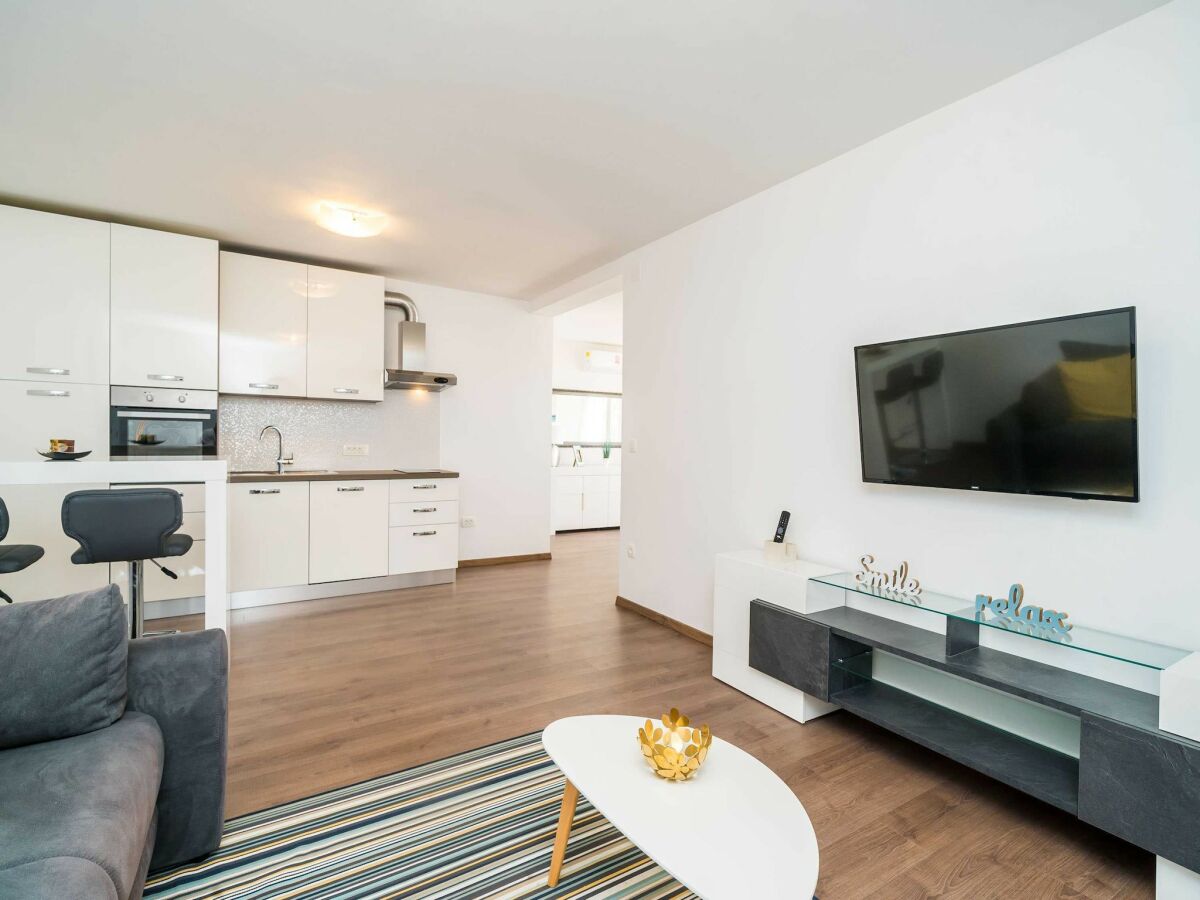 Apartment Apartments Marnic Blue Chill-One Bedroom Apartment(B)