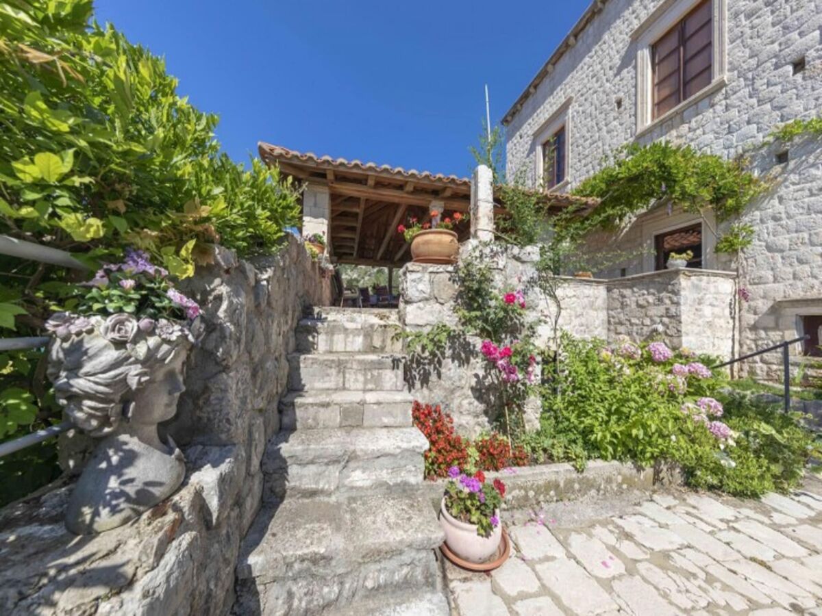Villa Villa Gradi-Five Bedroom Villa with outdoor Pool