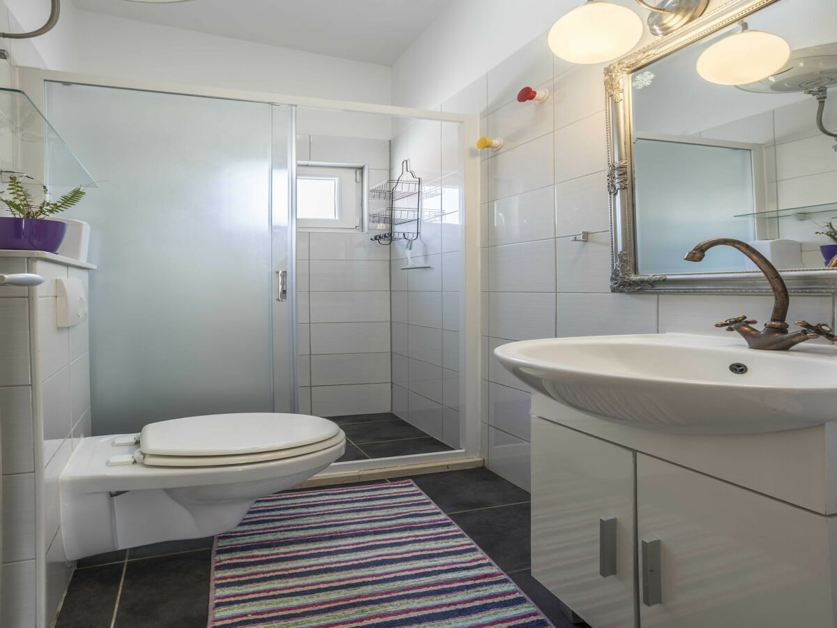 Apartment Apartment Keko - Three Bedroom Apartment with Terrace - Features photo 3
