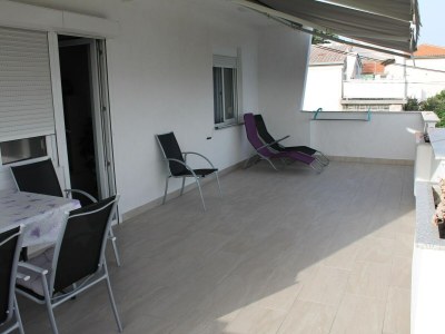 Apartment Serene Sea View Krk Apartment with Balcony - Two Bedroom Apartment with Sea View and Balcony in Vrh - Apartment