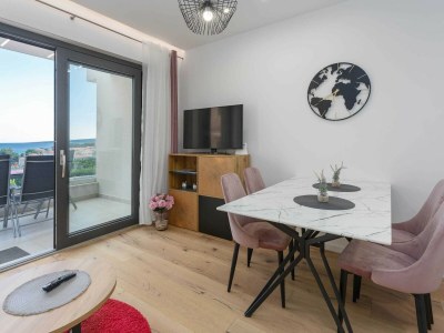 Apartment Luxury Beachfront Krk Apartments with Terrace - Studio Apartment with Terrace - Features photo 4