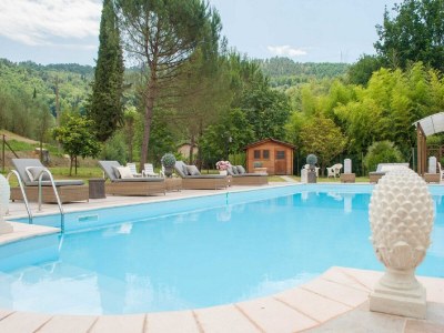Farmhouse Family Villa close to Beaches and Lucca - Outdoor photo 8