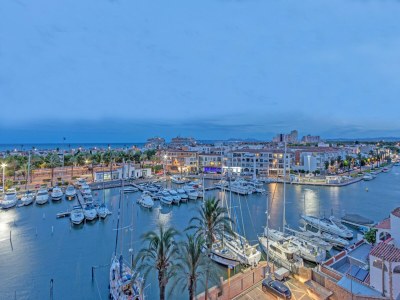 Apartment Apartment in Empuriabrava with Sea Views - Outdoor photo 4