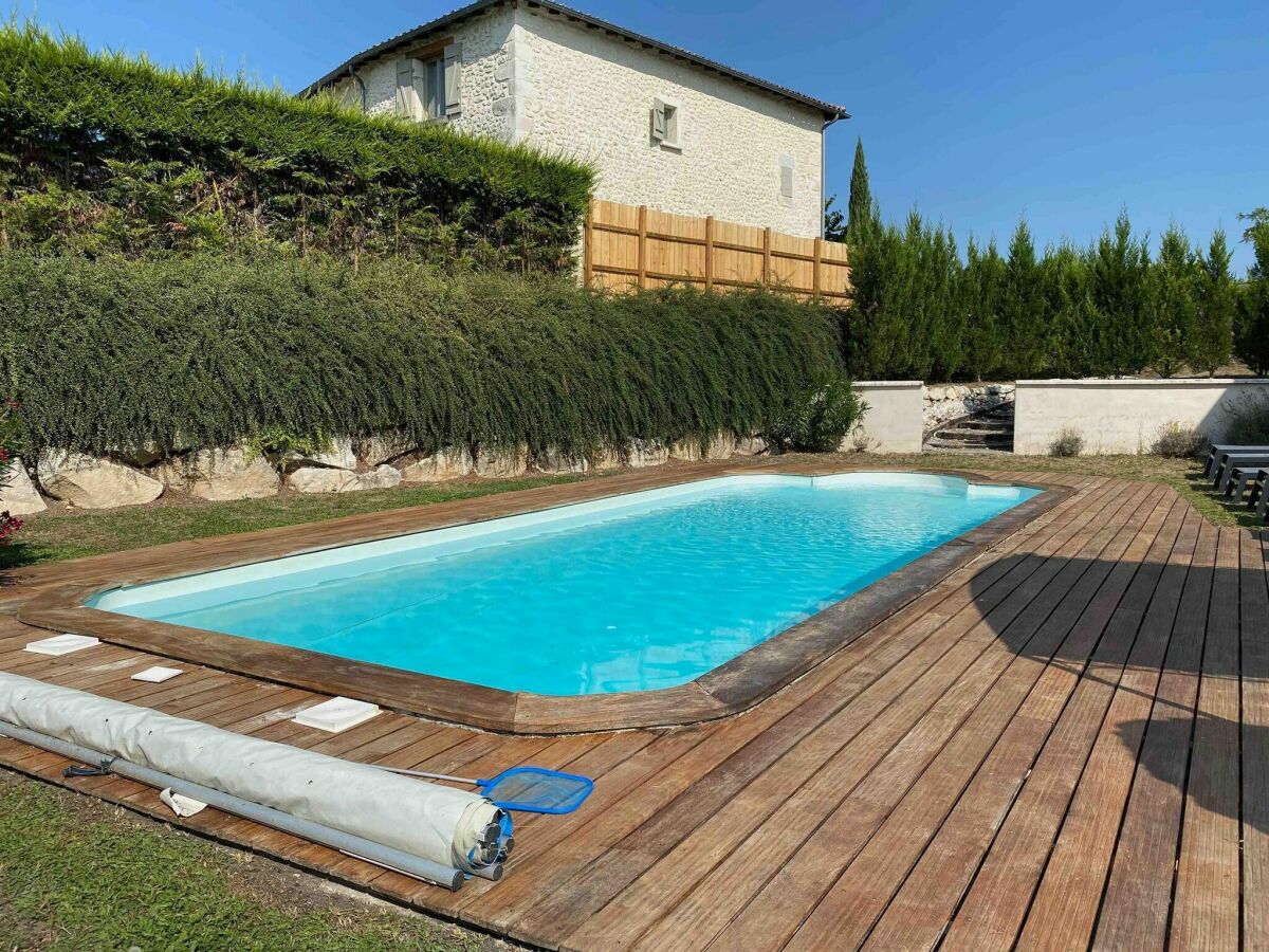 Holiday house Villa with Pool in Dordogne Countryside