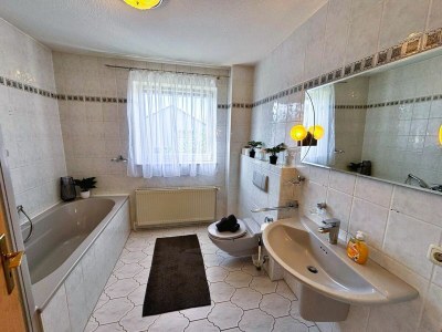 Holiday apartment Haus Ostseesprung - Fewo Sarah Hochparterre gratis WLAN, Parkplatz und gem. Garten - Outdoor photo 8