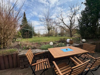 Holiday apartment Haus Ostseesprung - Fewo Valentina im EG mit Terrasse und gem. Garten - Outdoor photo 2