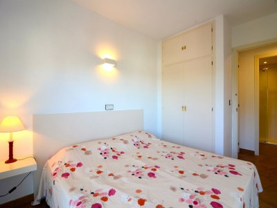 Apartment Apartment near town with 2 rooms - Features photo 12