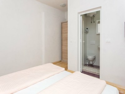 Apartment Guest House Oreb - One Bedroom Apartment with Terrace and Sea View - Features photo 6