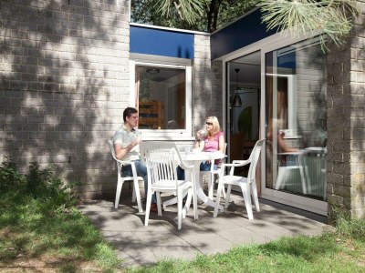 Holiday park Bungalow in den Niederlanden mit Sauna - Outdoor photo 3