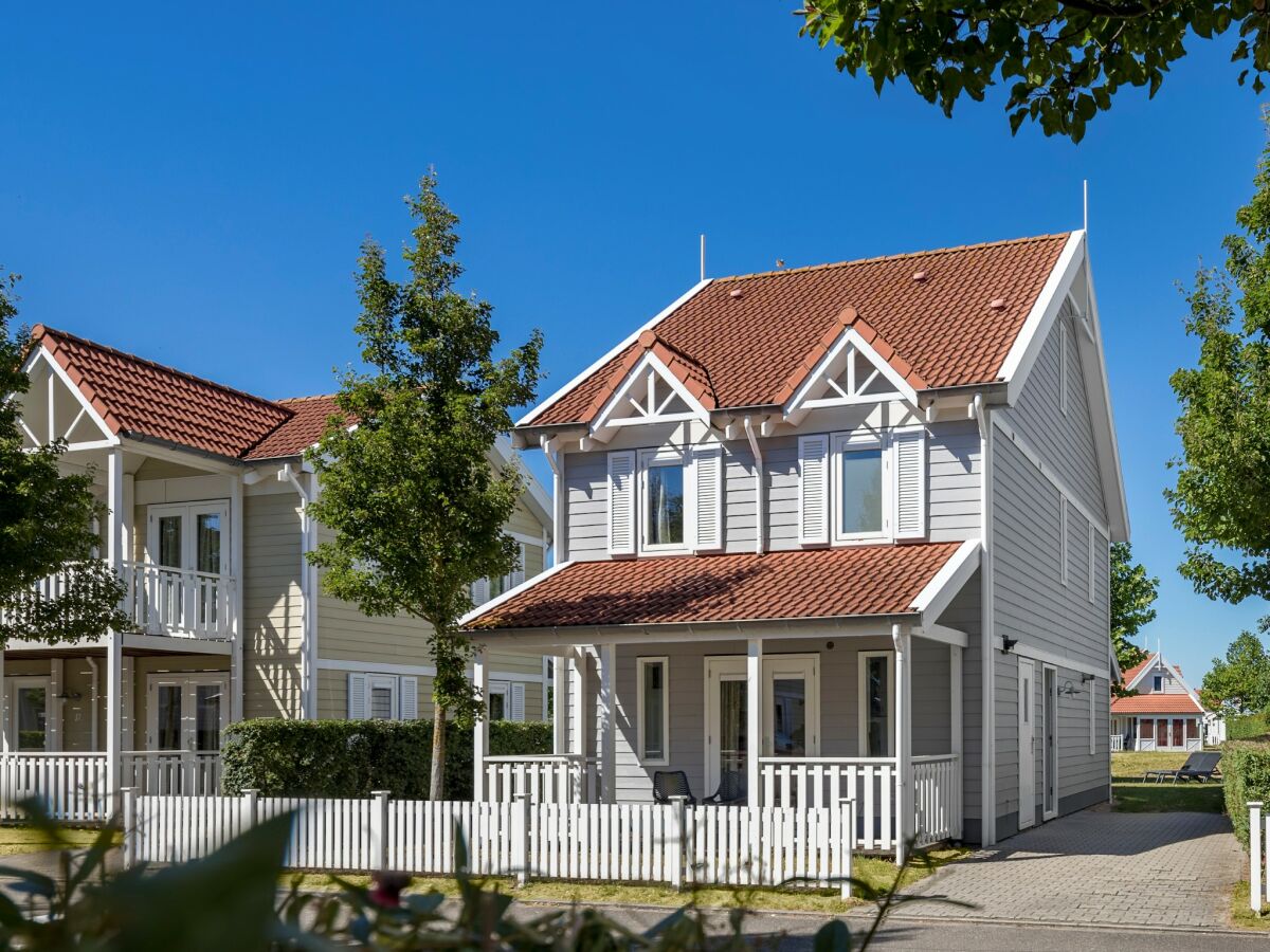 Holiday park Villa in Aquadelta with Sauna & Jacuzzi
