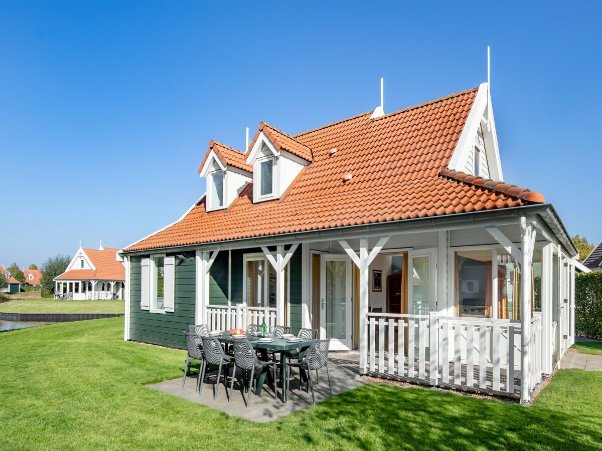 Holiday park Villa in Aquadelta with Garden Terrace
