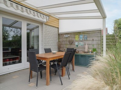 Holiday park Ferienhaus in Zeeland am Meer für 5 Von Belvilla - Outdoor photo 10