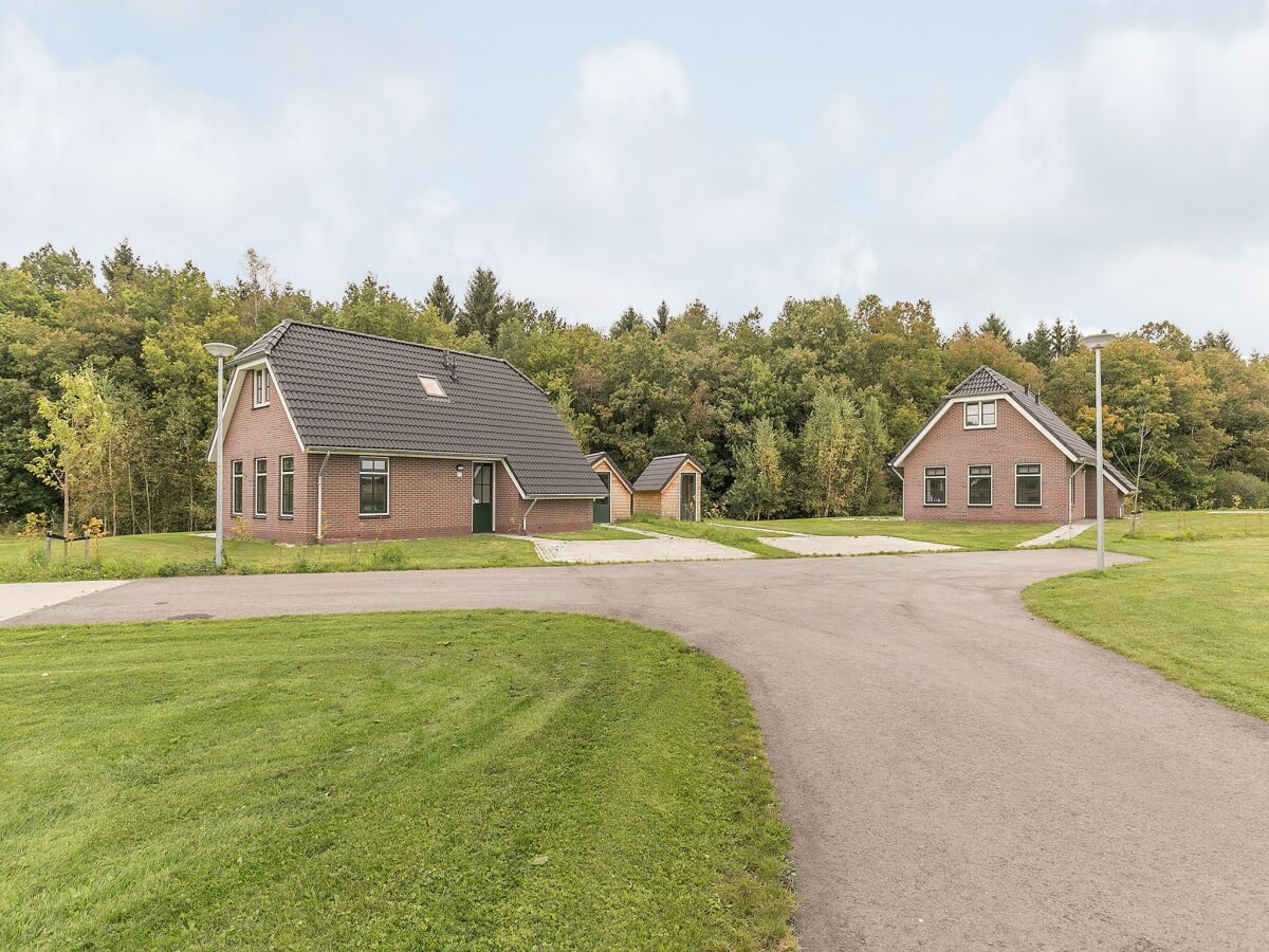 Holiday park Villa Near Forest Trails - Outdoor photo 5