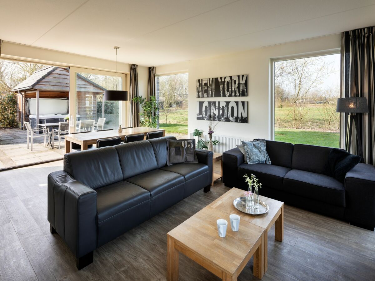 Holiday park Villa mit Whirlpool und Jacuzzi - Features photo 3