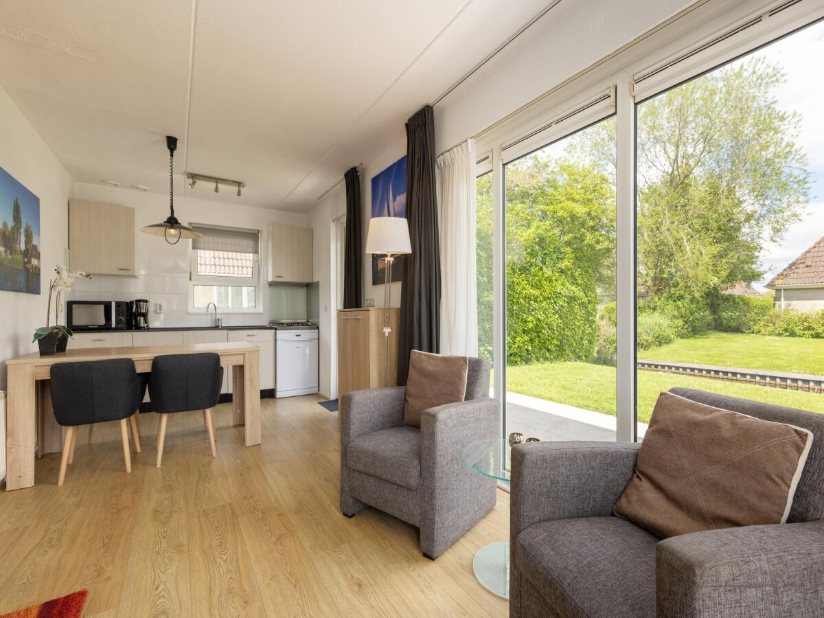 Holiday park Cozy Bungalow with Terrace - Features photo 5