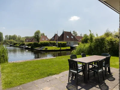 Holiday park Waterfront Stay w/ Private Dock - Outdoor photo 2