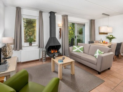 Holiday park Restyled house with fireplace, surrounded by green - Features photo 5