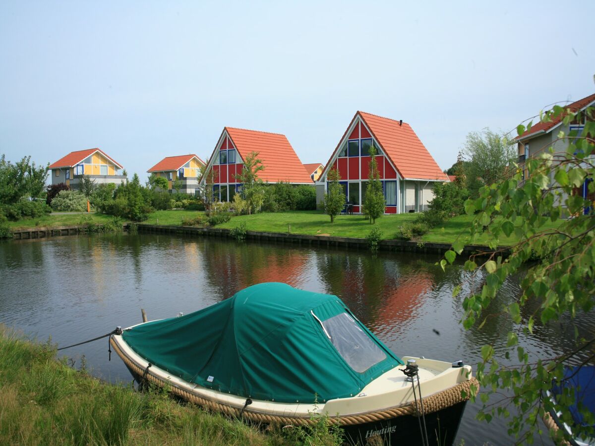 Holiday park Charming Villa on the Lake - Outdoor photo 2