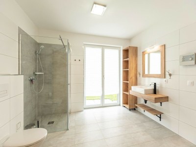 Chalet Chalet in Inzell with Pool & Alpine Views - Features photo 27