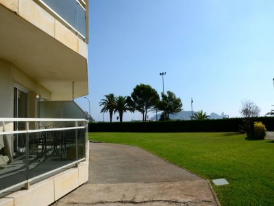 Apartment Beachfront Apartment in Estartit with Garden - Outdoor photo 5
