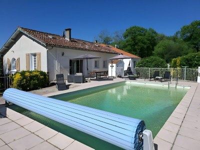 Holiday house Villa in St Denis mit Pool und Blick auf die Pyrenäen - Outdoor photo 5