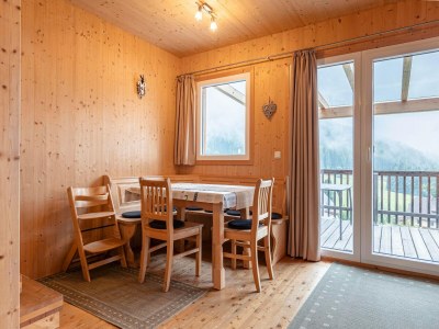 Chalet Luxury retreat with relaxing bubble bath - Features photo 11