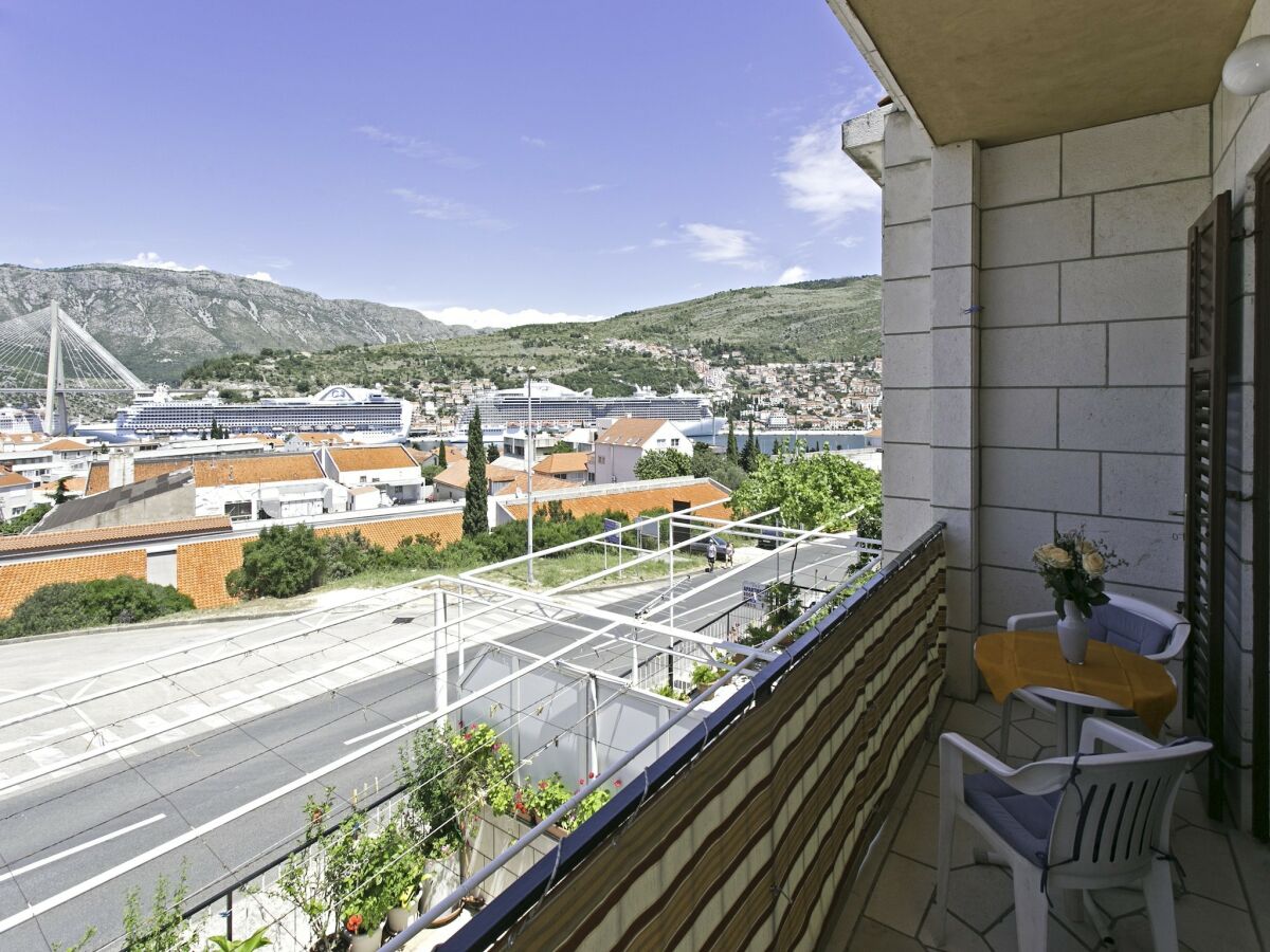 Apartment Guest House Bridge View - Double Room with Balcony and Sea View