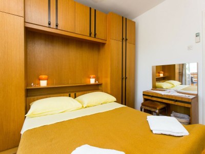 Apartment Guest House Bridge View - Double Room with Balcony and Sea View - Features photo 5