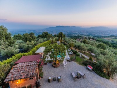 Villa Villa mit Pool- und Weinbergblick in Marlia - Villa