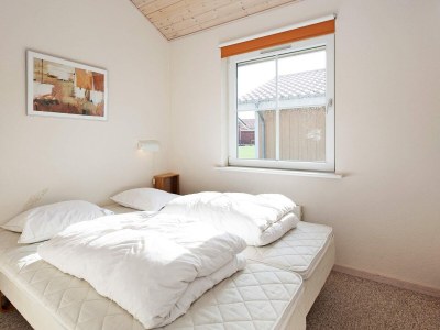 Holiday park 8 person holiday home on a holiday park in Gråsten - Outdoor photo 13