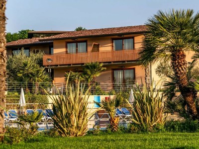 Holiday park Residence Onda Blu in Manerba del Garda - Outdoor photo 6