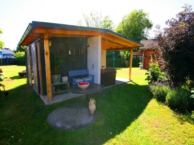 Apartment Luxuriöse Ferienwohnung mit Terrasse, Wiek - Outdoor photo 3