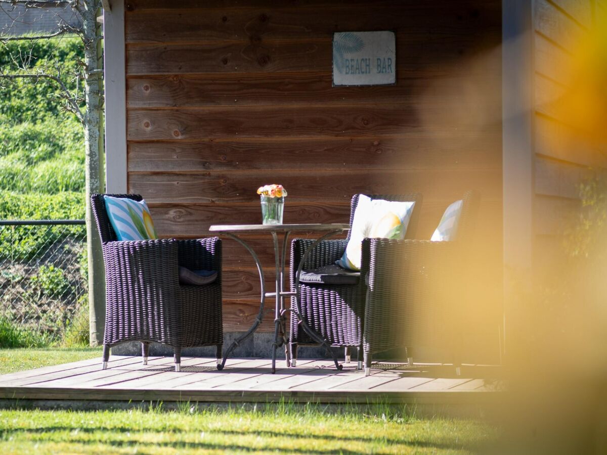 Holiday park 6-person house with a beautiful garden