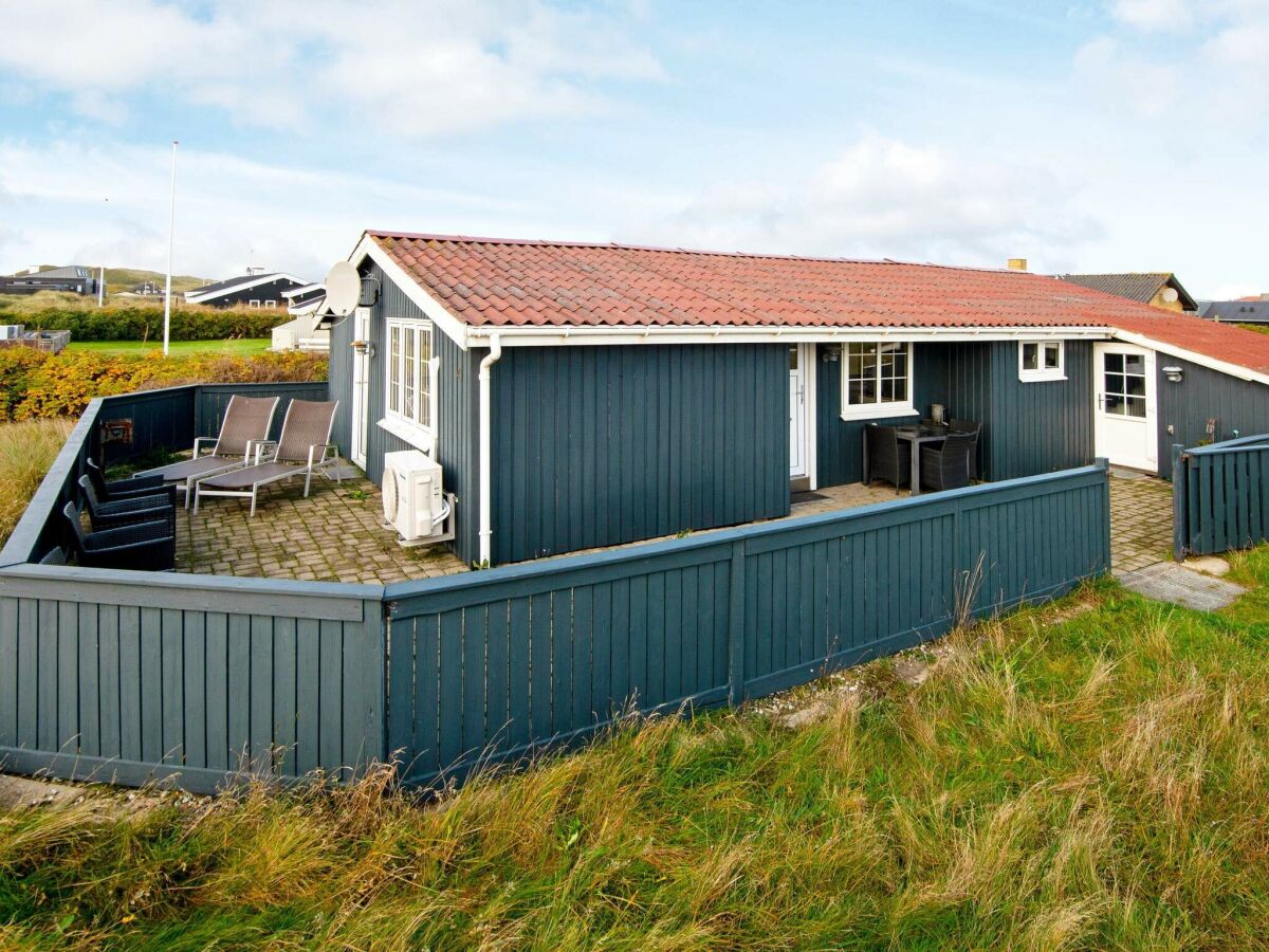 Holiday house 4 person holiday home in Ringkøbing