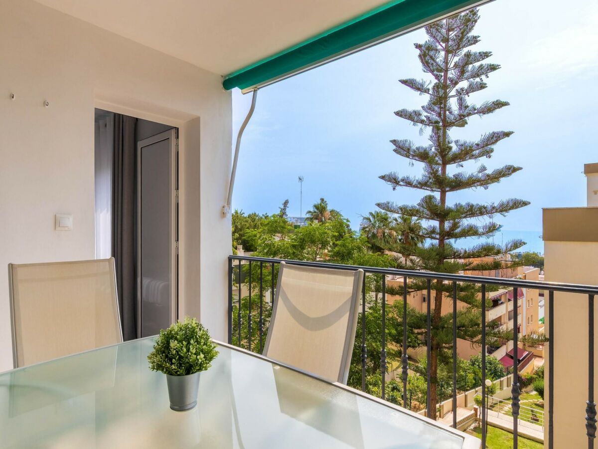 Apartment Apartment with Terrace near the Sea