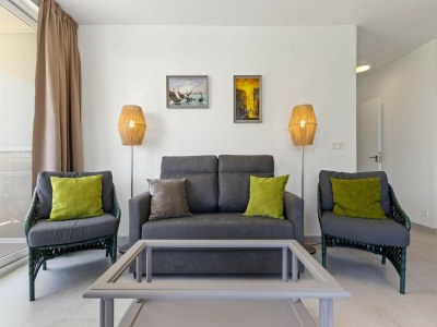 Apartment Sunny Apartment near Playamar Beach - Features photo 13