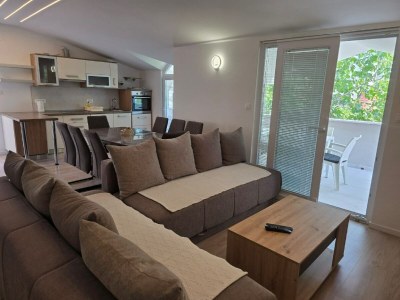 Apartment Apartments Ivankovic - Two Bedroom Apartment with Terrace - Features photo 3