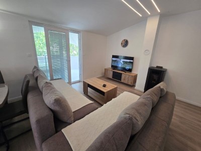 Apartment Apartments Ivankovic - Two Bedroom Apartment with Terrace - Features photo 12