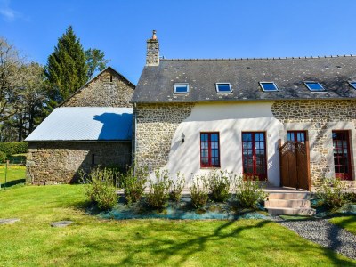 Holiday house Cozy Garden Villa in Bonnemain - Outdoor photo 9