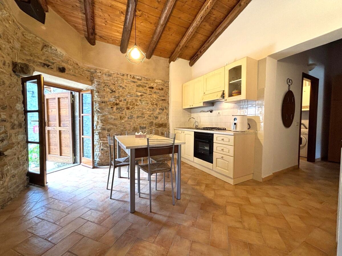Holiday apartment Ghiro House